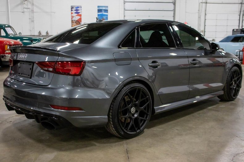 2018 Audi RS3